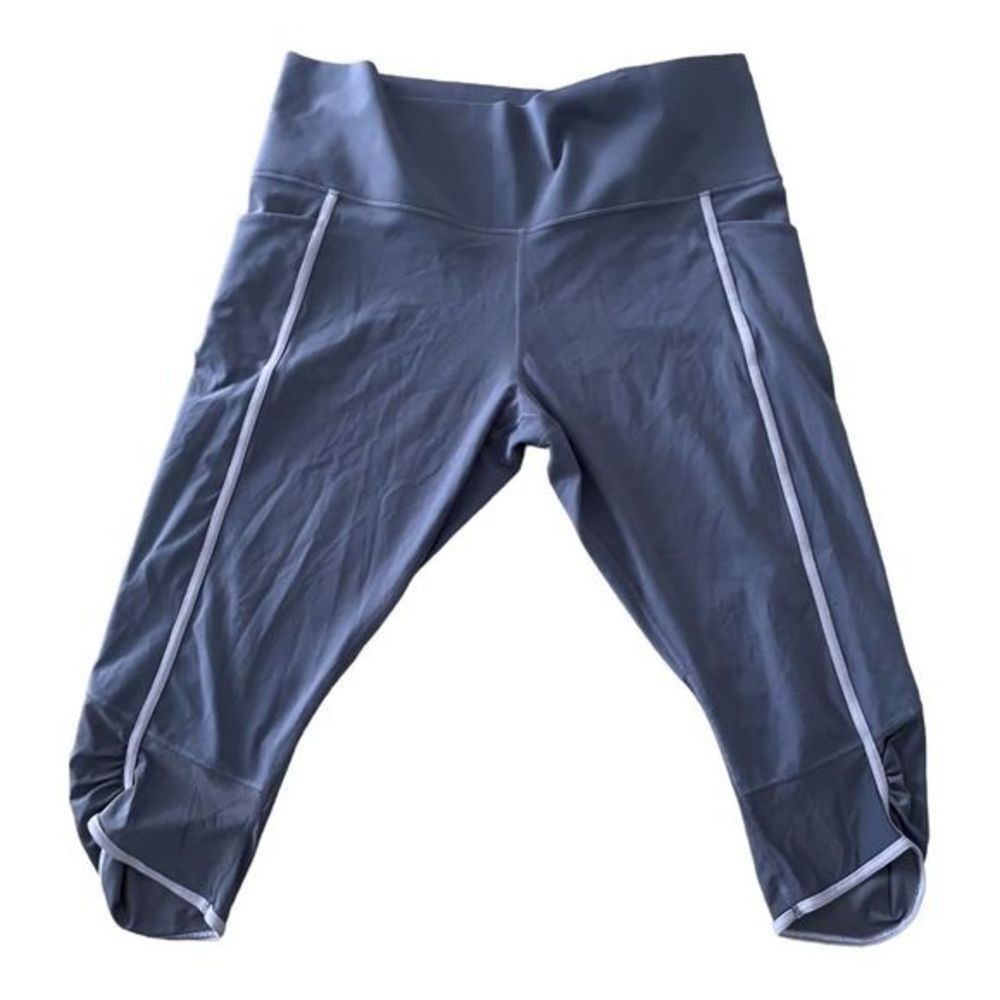 Athleta Salutation Stash Pocket II Capri Leggings Medieval Violet‎ Size 3X - Picture 4 of 11